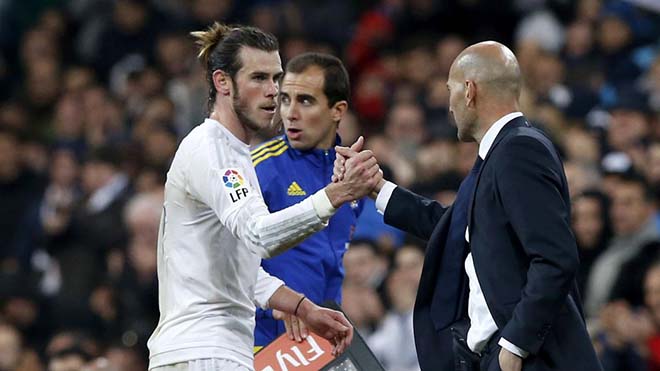 Real bất ổn: Zidane “yêu chiều” Bale, &#34;băng đảng&#34; Ronaldo nổi loạn - 1