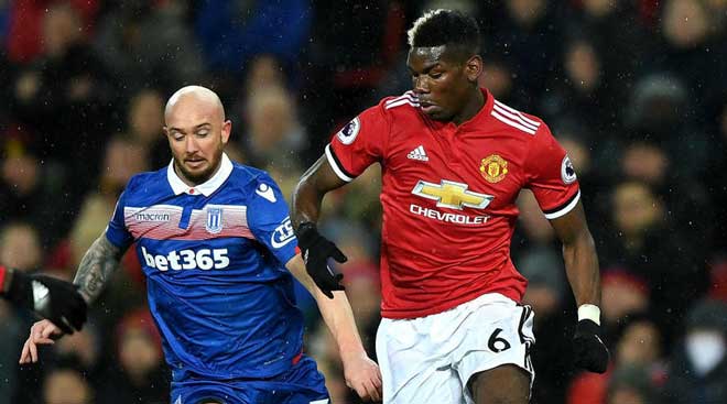 Vua kiến tạo Pogba cầm trịch MU: Fan khen mỹ miều như Federer Vua kiến tạo Pogba cầm trịch MU: Fan khen mỹ miều như Federer