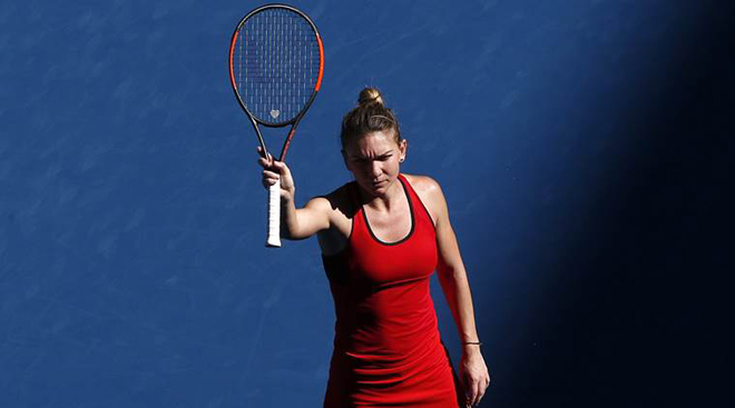 Đau lòng Australian Open: Mỹ nhân số 1 phải mua áo Trung Quốc, gặp ngay hạn - 8