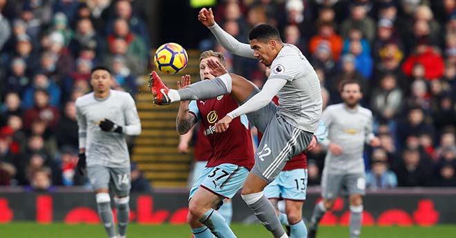 Burnley - MU: Kịch chiến bạo lực, phòng ngự lên ngôi Burnley - MU: Kịch chiến bạo lực, phòng ngự lên ngôi