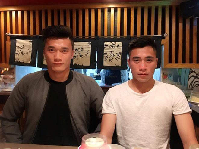 Cậu em Tiến Dụng của thủ môn Tiến Dũng có hình xăm bí mật cực "khủng" - 8