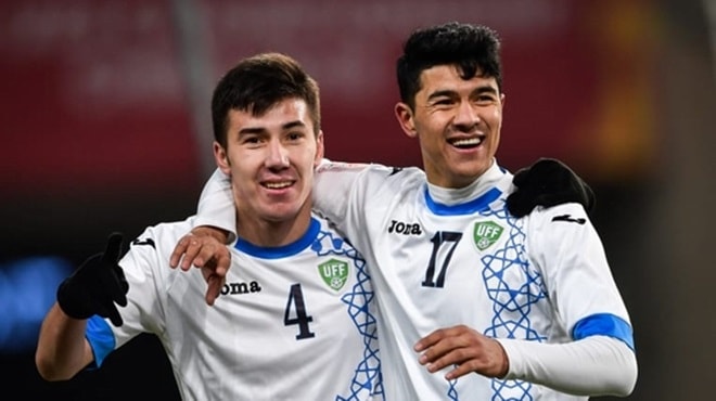 Cận cảnh vẻ “đẹp trai lồng lộng” của 2 cầu thủ U23 Uzbekistan - 8