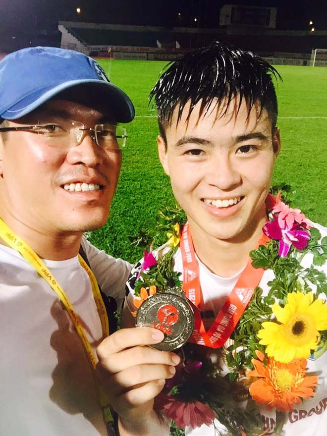 Cầu thủ “đanh đá” nhất U23 Việt Nam và danh xưng “hot boy làng bóng” - 8