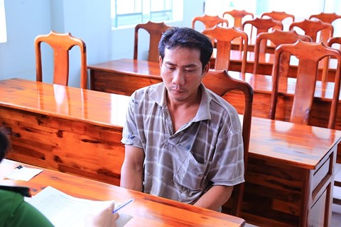 Thuê thợ tới sửa nhà đón Tết, bị cuỗm mất 1,5 tỷ đồng Thuê thợ tới sửa nhà đón Tết, bị cuỗm mất 1,5 tỷ đồng