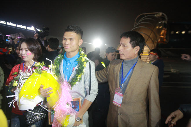 Phạm Xuân Mạnh: Mẹ ơi, nhà sắp có tiền trả nợ rồi! Phạm Xuân Mạnh: Mẹ ơi, nhà sắp có tiền trả nợ rồi!