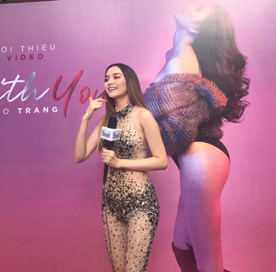 Đồ diễn màu nude, bó sát cơ thể dễ gây hiểu lầm của sao Việt - 6