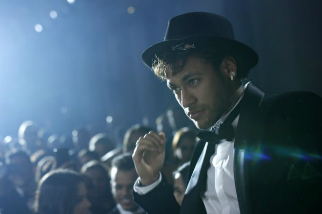 Neymar ăn chơi, PSG khổ sở: Bao giờ mới được như Messi-Ronaldo? Neymar ăn chơi, PSG khổ sở: Bao giờ mới được như Messi-Ronaldo?