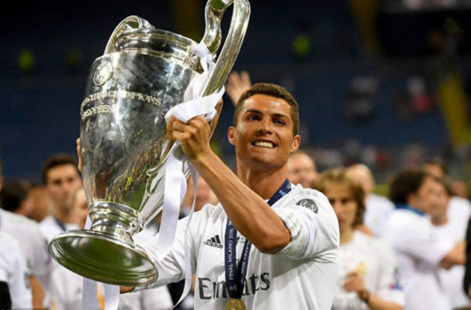 Messi "bỏ túi" 2 danh hiệu: Ronaldo tập trung Cúp C1, giữ sức World Cup - 2