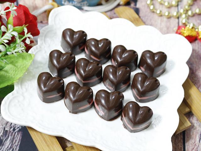 Chocolate trái tim tặng người thương ngày Valentine không khó làm như bạn nghĩ