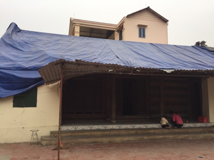 Dân làng Quan Độ phủ bạt lên nóc nhà đón Tết sau vụ nổ rung chuyển Bắc Ninh - 6