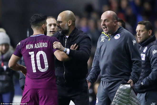 Man City thua sốc FA cup, Pep Guardiola suýt ẩu đả với HLV Wigan Man City thua sốc FA cup, Pep Guardiola suýt ẩu đả với HLV Wigan