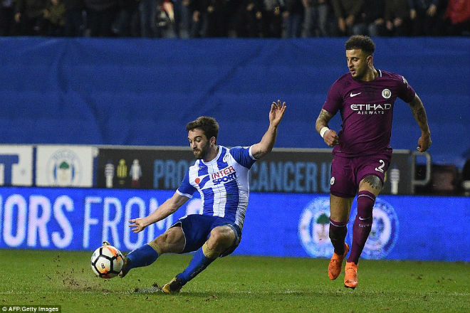 Wigan - Man City: Bước ngoặt thẻ đỏ, cú sốc lịch sử Wigan - Man City: Bước ngoặt thẻ đỏ, cú sốc lịch sử