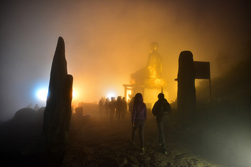 Ngàn người hành hương về Yên Tử trong đêm sương mù, giá rét - 5