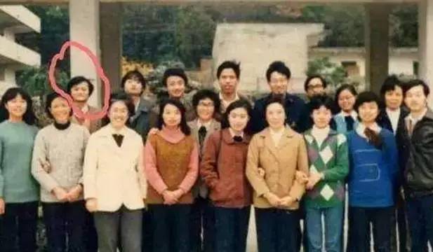 Đầu năm đi họp lớp, hành động khiêm tốn này của Jack Ma khiến nhiều người ngưỡng mộ - 4