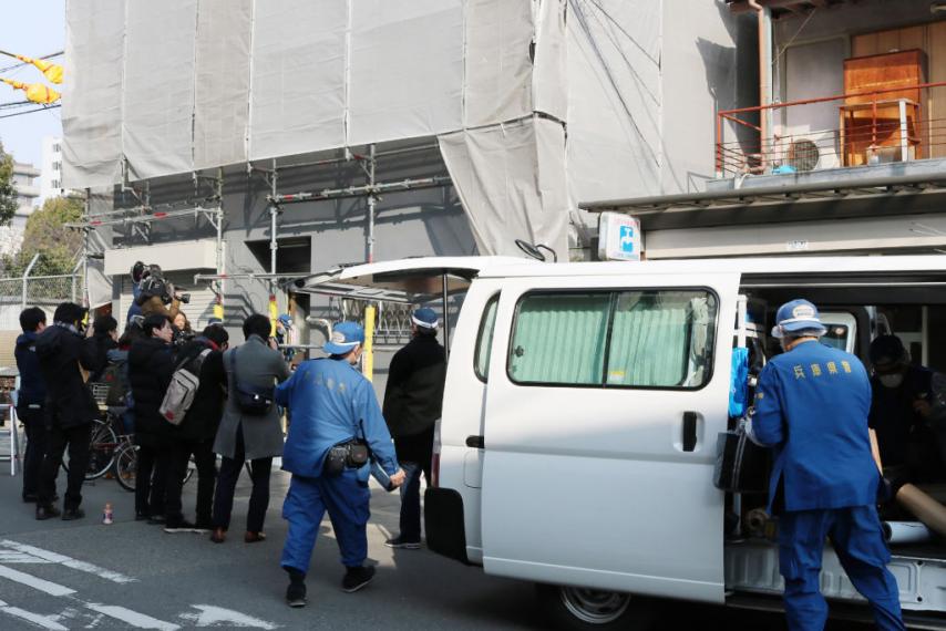 Khám căn hộ, cảnh sát Nhật phát hiện điều kinh hoàng trong vali - 1