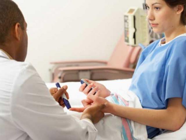Dấu hiệu hạ đường huyết ở bệnh nhân tiểu đường