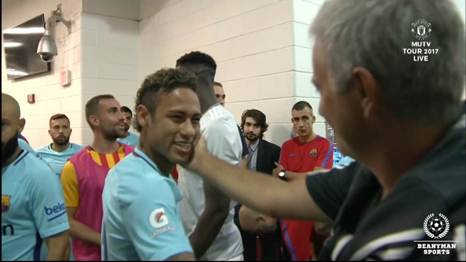 MU quyết gây sốc mua Neymar: Hi vọng từ... Barca, Real sững sờ MU quyết gây sốc mua Neymar: Hi vọng từ... Barca, Real sững sờ