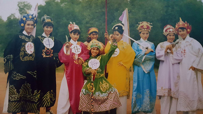 Ảnh độc quyền: 20 năm trước, nghệ sĩ Việt chạy show nước ngoài ra sao? - 13