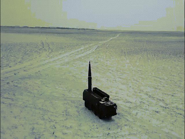 Xem tên lửa chiến thuật ”át chủ bài” của Nga khai hỏa