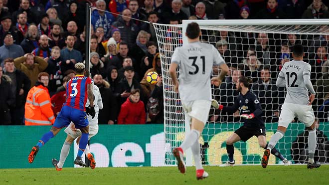 MU thủng lưới “ngây thơ như trẻ con”: Mourinho tức điên chửi thề MU thủng lưới “ngây thơ như trẻ con”: Mourinho tức điên chửi thề