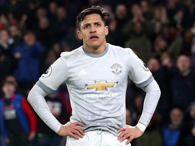 Sanchez 8 trận 1 bàn, mất bóng báo động: Manh nha "bom xịt", MU mua hớ? Sanchez 8 trận 1 bàn, mất bóng báo động: Manh nha "bom xịt", MU mua hớ?