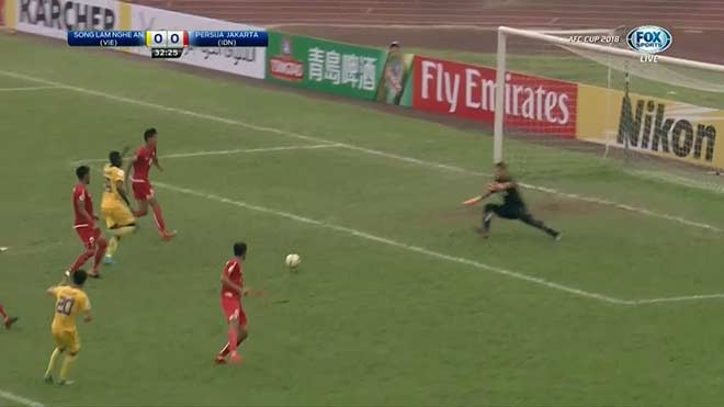 SLNA - Persija Jakarta: Văn Đức mừng hụt, kiên cường thế thiếu người SLNA - Persija Jakarta: Văn Đức mừng hụt, kiên cường thế thiếu người