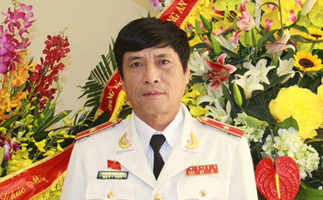 Ông Nguyễn Thanh Hóa – từ Thiếu tướng Công an đến bị can tổ chức đánh bạc Ông Nguyễn Thanh Hóa – từ Thiếu tướng Công an đến bị can tổ chức đánh bạc