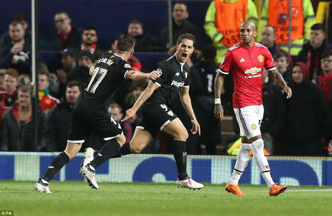 MU bị loại Cúp C1: Báo chí Anh cay nghiệt mắng Mourinho hèn nhát MU bị loại Cúp C1: Báo chí Anh cay nghiệt mắng Mourinho hèn nhát