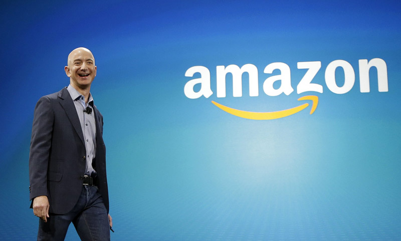 Jeff Bezos: Từ cậu bé tò mò đến người giàu nhất hành tinh - 2