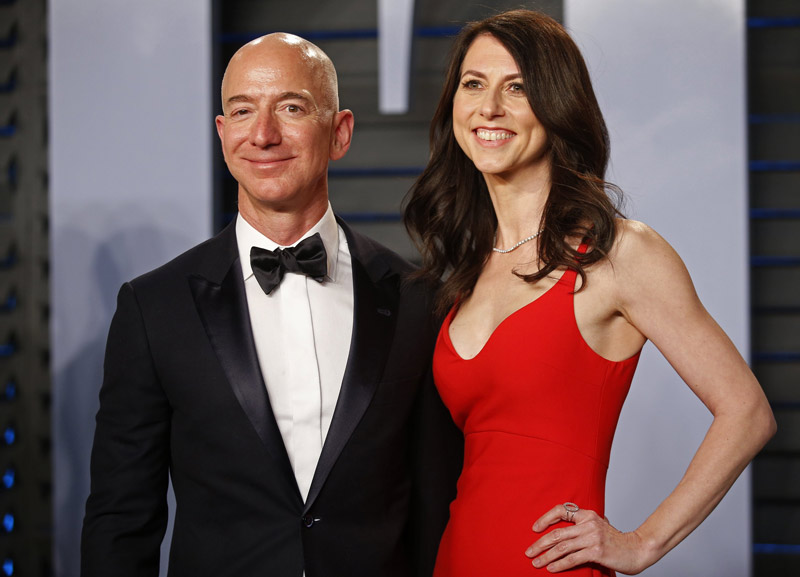 Jeff Bezos: Từ cậu bé tò mò đến người giàu nhất hành tinh - 3