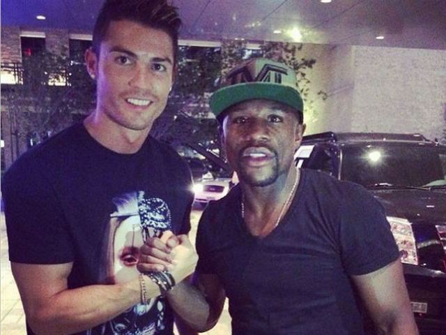 Mayweather "nổ" vang trời: Mua CLB Newcastle có thể, Ronaldo thì đừng mơ 4 Mayweather "nổ" vang trời: Mua CLB Newcastle có thể, Ronaldo thì đừng mơ 4