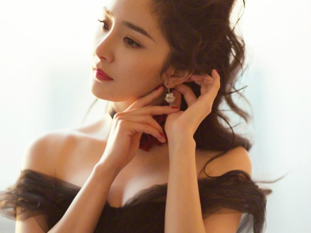 Mỹ nhân "Thần điêu đại hiệp" bị tố quỵt tiền từ thiện cho trẻ em Mỹ nhân "Thần điêu đại hiệp" bị tố quỵt tiền từ thiện cho trẻ em