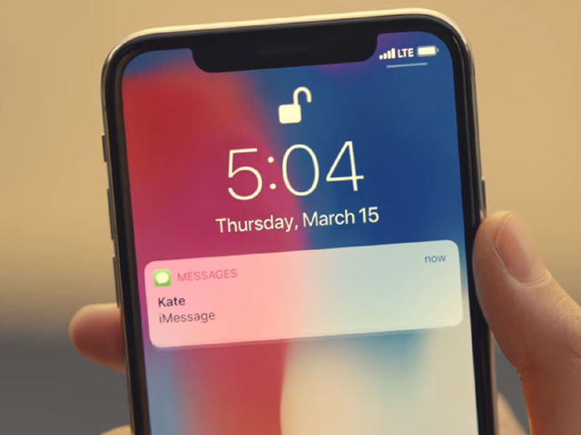 Apple tung video quảng cáo gửi tiền qua Apple Pay Apple tung video quảng cáo gửi tiền qua Apple Pay