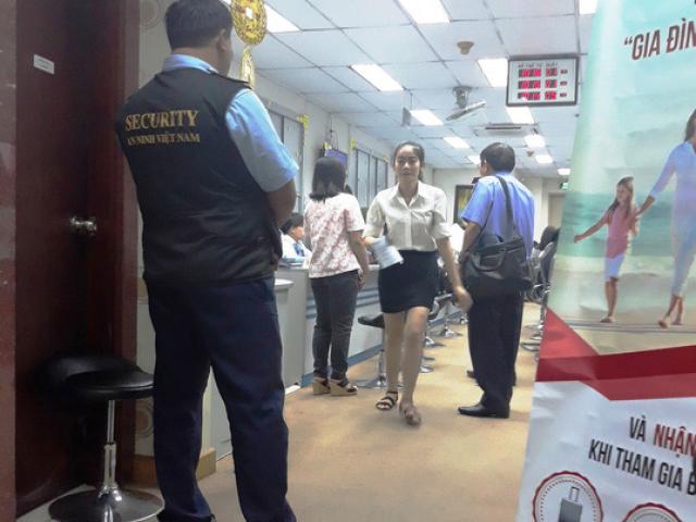 Bộ Công an khám xét chi nhánh Ngân hàng Eximbank ở quận 1 Bộ Công an khám xét chi nhánh Ngân hàng Eximbank ở quận 1
