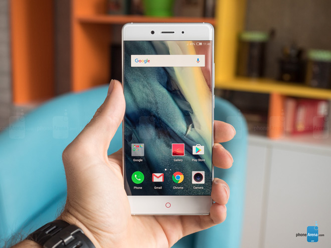 Đây là 13 smartphone tràn viền “HOT” nhất năm 2018 Đây là 13 smartphone tràn viền “HOT” nhất năm 2018