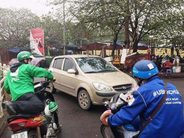 Lái xe lo giành khách khi Grab độc tôn?
