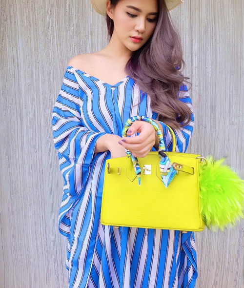Con nhà giàu Thái Lan vừa "bốc lửa" vừa ăn chơi - 2