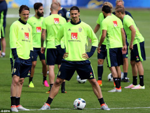 Tin sáng 16/6: Ibrahimovic lại “gieo sầu” cho MU Tin sáng 16/6: Ibrahimovic lại “gieo sầu” cho MU