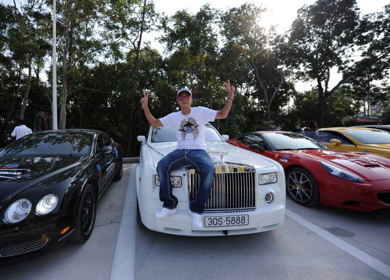 Lóa mắt vì xế khủng của các “chàng rể” showbiz Việt - 4