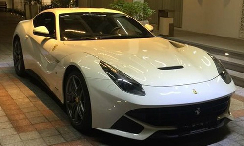 Lóa mắt vì xế khủng của các “chàng rể” showbiz Việt - 9