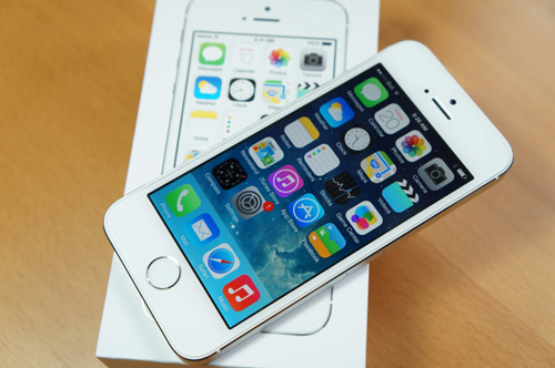 iPhone SE bất ngờ cháy hàng tại Apple Store iPhone SE bất ngờ cháy hàng tại Apple Store