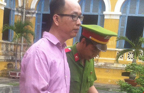 Thoát án tử nhờ đổi tham ô sang trộm cắp Thoát án tử nhờ đổi tham ô sang trộm cắp