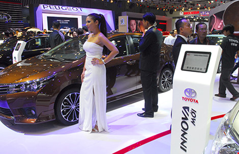 Phá sản, thoi thóp… vì giấy phép con - 1