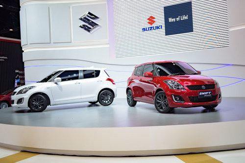 Suzuki Swift RX-II thu hút nhờ giá rẻ 395 triệu đồng Suzuki Swift RX-II thu hút nhờ giá rẻ 395 triệu đồng