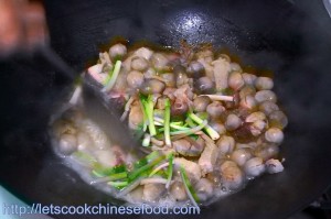 Nấm rơm xào thịt, món ngon giúp chàng không 