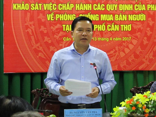 Nhiều trẻ em bị bán ra nước ngoài hoạt động tình dục Nhiều trẻ em bị bán ra nước ngoài hoạt động tình dục