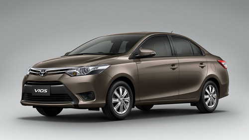 Xe Toyota ở Việt Nam hạ giá đồng loạt Xe Toyota ở Việt Nam hạ giá đồng loạt