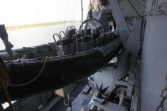 Pháp đưa tàu chiến tàng hình đến Việt Nam - 7