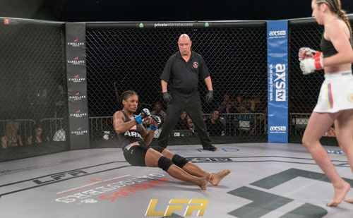 UFC: 3.650 ngày 1 tuyệt chiêu "đá phát đổ như chuối" UFC: 3.650 ngày 1 tuyệt chiêu "đá phát đổ như chuối"