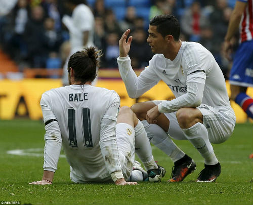 Nghi án Bale âm mưu lật đổ Ronaldo: Gặp quả báo, trả giá cực đắt - 1